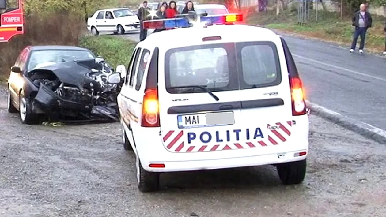 Accident sangeros pe Centura: trei persoane au murit, iar alte sase sunt ranite grav dupa ce un microbuz s-a ciocnit cu un tir!