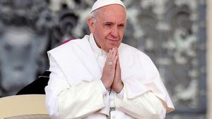 Papa Francisc a lansat un proiect de susţinere a celor afectaţi de criza economică provocată de pandemie