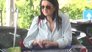 Păzea! Pe Gabriela Cristea au prins-o poftele. Vedeta TV a ”cocoşat” căruciorul de cumpărături!
