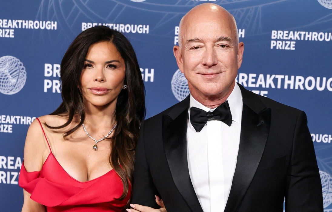 Jeff Bezos și Lauren Sanchez
Foto: Profimedia