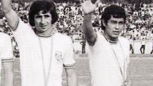 De aici a pornit ura dintre cei doi fosti internationali: Dinu i-a blocat un transfer in Franta lui Lucescu inainte de '89