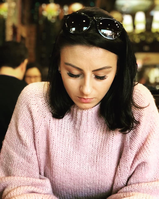 Durere de nedescris! Cristina Nedelcu  a căzut și și-a rupt ambele picioare: “Două luni în gips“