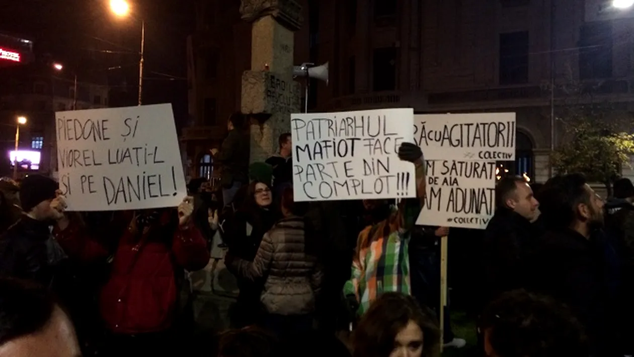 HAOS TOTAL! Noi proteste in Capitala! Mii de oameni au iesit in strada! Zeci de persoane s-au urcat pe garduri!