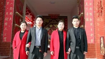 Doi gemeni identici vor face operaţii estetice pentru ca soţiile lor, surori gemene identice de asemenea, să îi deosebească 