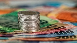 Curs valutar BNR, 18 decembrie 2025. Cât a ajuns să coste un euro