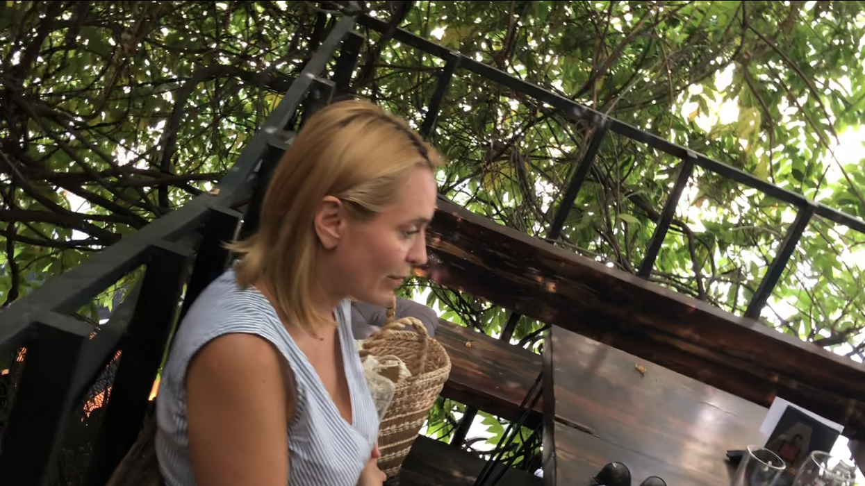 Andreea Esca și Eugen Lumezianu au ieșit la restaurant împreună