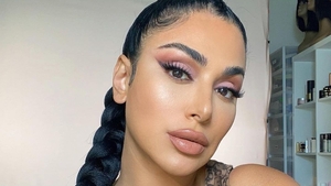 O celebră influenceriță a dat cărțile pe față! Ani de zile și-a modificat fotografiile. Cum arată în realitate