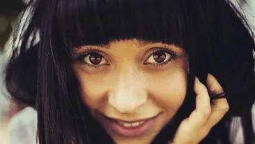 Irina Rimes și-a schimbat complet look-ul. Fanii de abia au recunoscut-o. FOTO