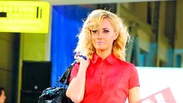 Bebelusa Oana, jefuita in avion