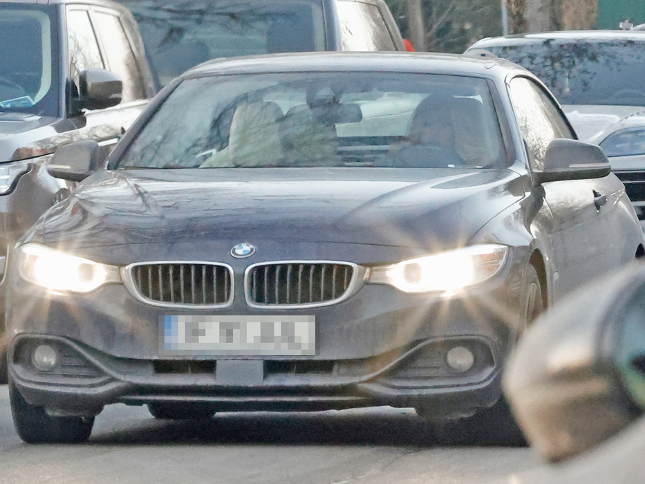 Iuliana Pepene conduce un BMW