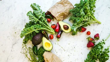 Dieta crudă. Cum să slăbești rapid cu doar câțiva lei pe zi