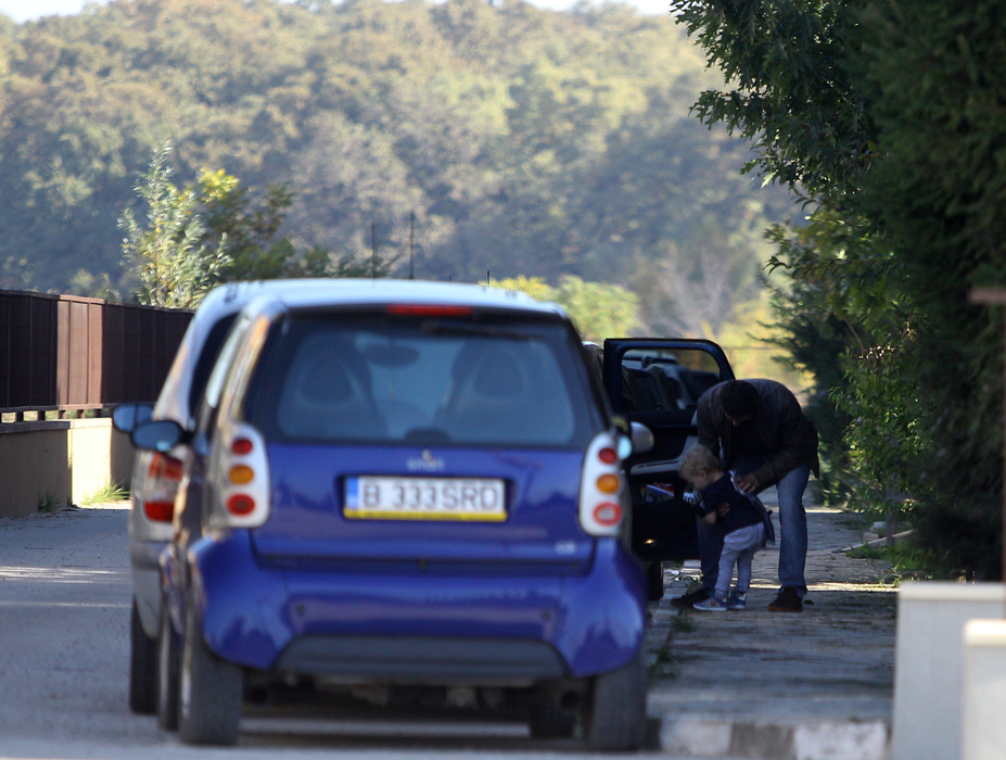 Dragoş Bucur şi Dana Nălbaru, ziua părinţi responsabili, iar seara...romantici