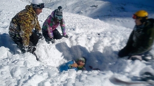 Meteorologii au făcut anunţul de ultimă oră pentru turişti: E risc de gradul patru de avalanşe la Bâlea Lac!