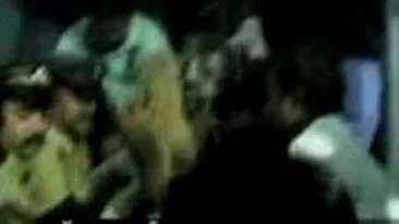 VIDEO Peste 100 depersoane si-au pierdut viata in urma unei busculade produsa de un accident rutier