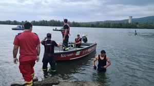 Un student al Şcolii de Marină din Constanţa a dispărut în Dunăre. Scafandrii au început căutările încă de seara trecută