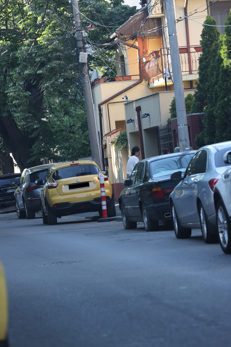 Lavinia Pîrva se îndreaptă spre casă (Foto: CANCAN.RO)