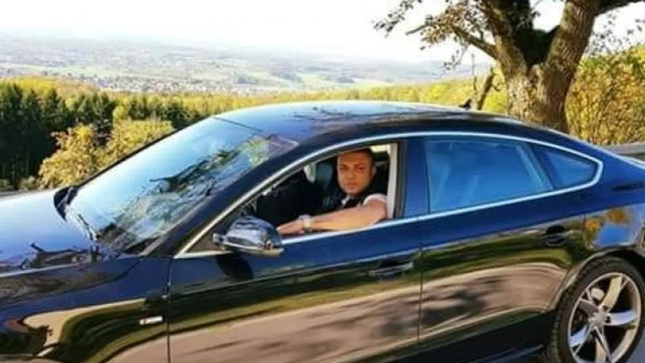 Băiețelul de 3 ani care se afla mașina în care a intrat tânărul care făcea live pe Facebook are coloana ruptă