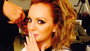 Alexandra Stan, in cea mai SEXY fotografie de pana acum. Vezi cum sterge praful in chiloti!