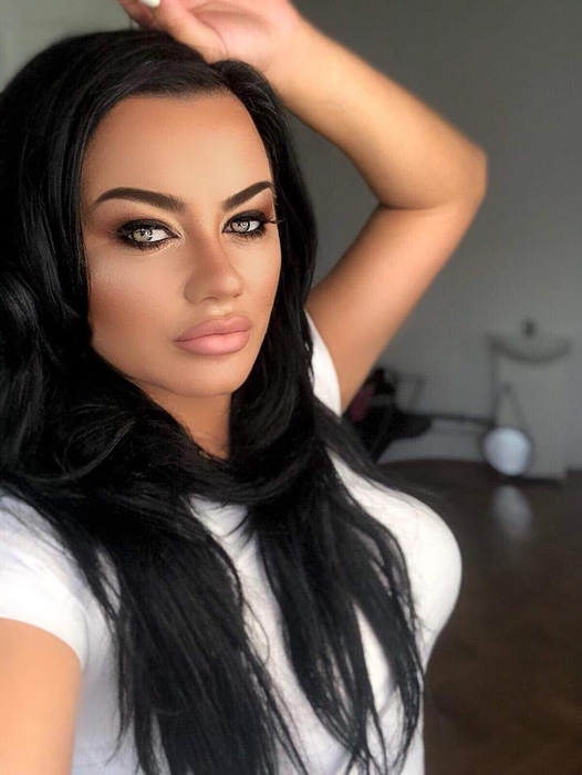 Carmen de la Sălciua, oficial, noua “regină a YouTube-ului”! Ce record a înregistrat