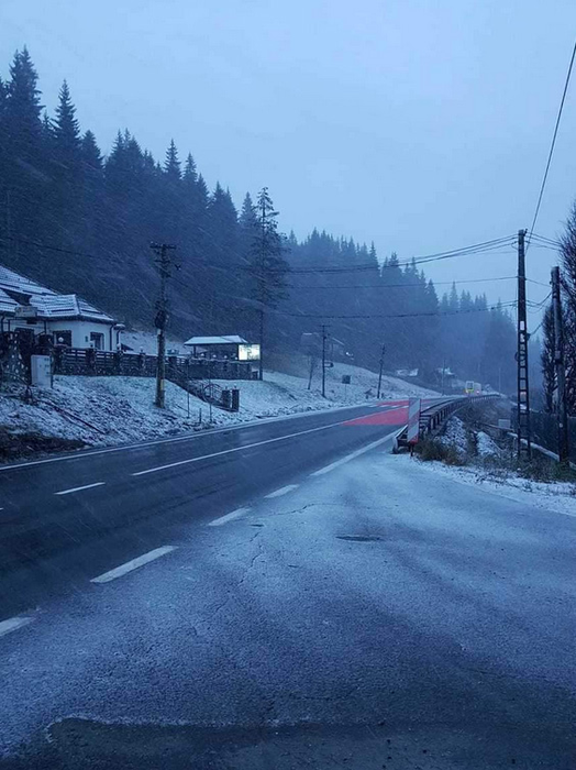 Iarna și-a intrat în drepturi! Unde ninge, acum, în România