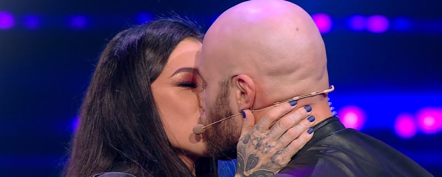 Mihai Bendeac și Roxana Vancea, din nou împreună! Avem imaginile cu ei sărutându-se pasional