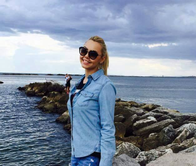 Veşti bune despre Denisa Manelista! Dansatoarele ei au fost la spital şi au spus ce se întâmplă cu artista