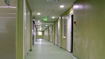 Scandalos! O femeie a murit pe holul spitalului din Constanța. A așteptat 16 ore să intre la Urgențe