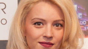 Pozele astea dovedesc ca exista vedete care arata mai bine fara machiaj? Cine crezi ca-i blonda?