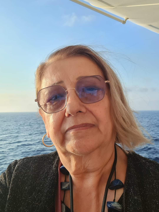 Mama lui Răzvan Ciobanu nu locuiește în Capitală, de aceea sora ei se ocupă de parastasele și pomenile de aici foto: Facebook
