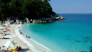 Cât costă o săptămână de vacanță în Thassos. O influenceriță din România a dezvăluit prețurile reale