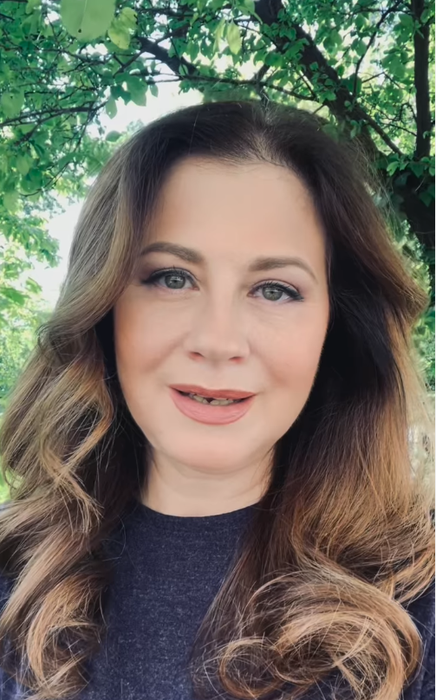 N-ai zice că are 53 de ani! Cum arată Corina Dănilă acum, după o intervenție estetică