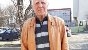 Gestul emoționant al unui pensionar din Bacău. Reprezentanții Spitalului Județean, impresionați până la lacrimi