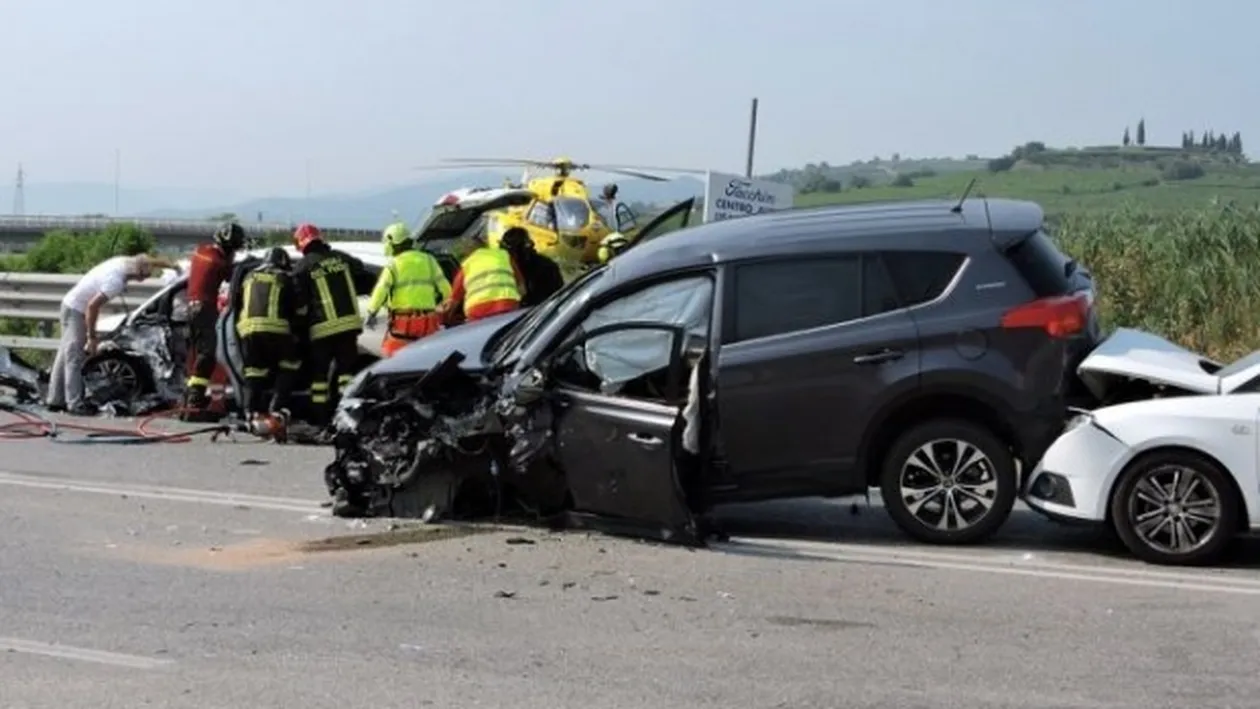 15 victime, după un accident în lanţ pe DN 1! ”Şoferul de 39 de ani este...”