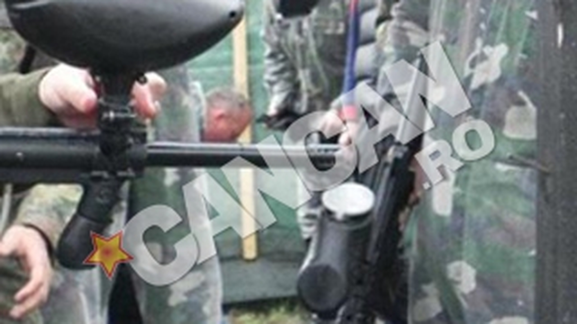 Cristea a lasat-o pe Bianca singura de Paste, iar el a plecat la razboi! A imbracat hainele militare si si-a ales cu grija armele!