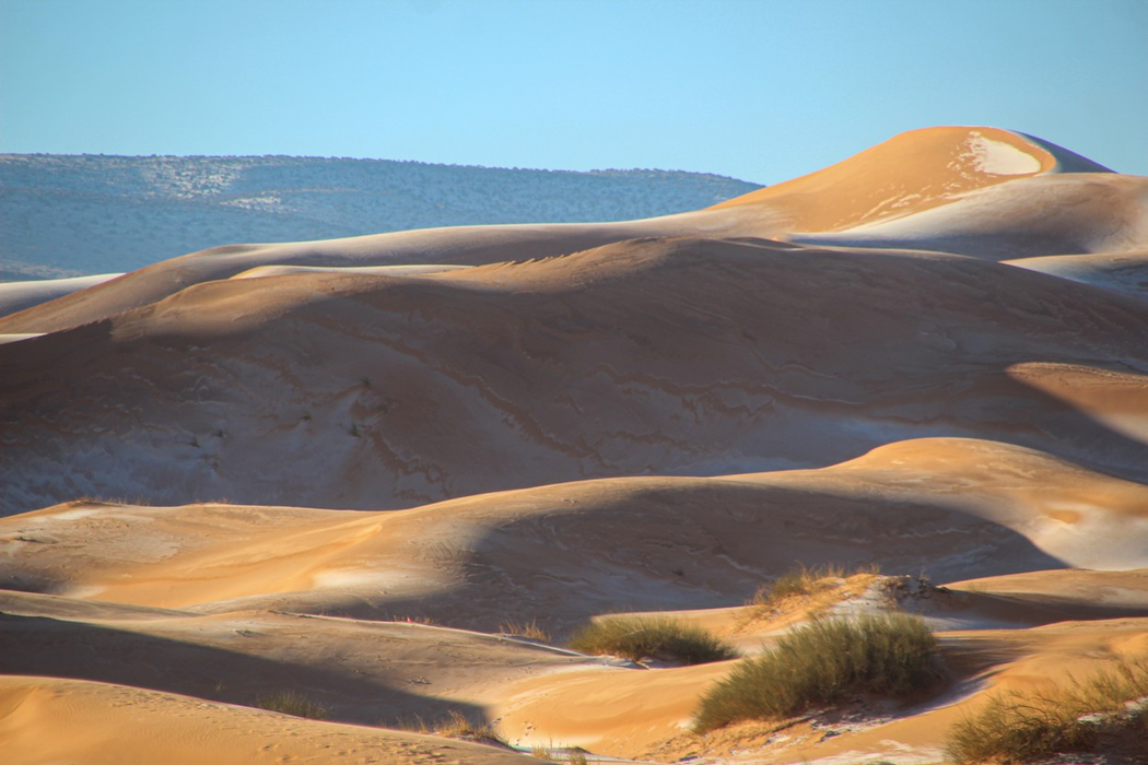 Picture dated January 8th shows a covering of snow and ice in the Sahara Desert near Ain Sefra in northwestern Algeria.SNOW has fallen on the SAND in the SAHARA Desert after temperatures dropped below freezing.Photographers took incredible pictures of rare SNOW and ICE in the Saharan desert in northwestern Algeria yesterday (Sat).The ice created stunning patterns in the sand after the area saw a sprinkling of snow fall unexpectedly.
Rare snow in Saharan desert, Algeria - 10 Jan 2022,Image: 651688010, License: Rights-managed, Restrictions: , Model Release: no, Credit line: Profimedia