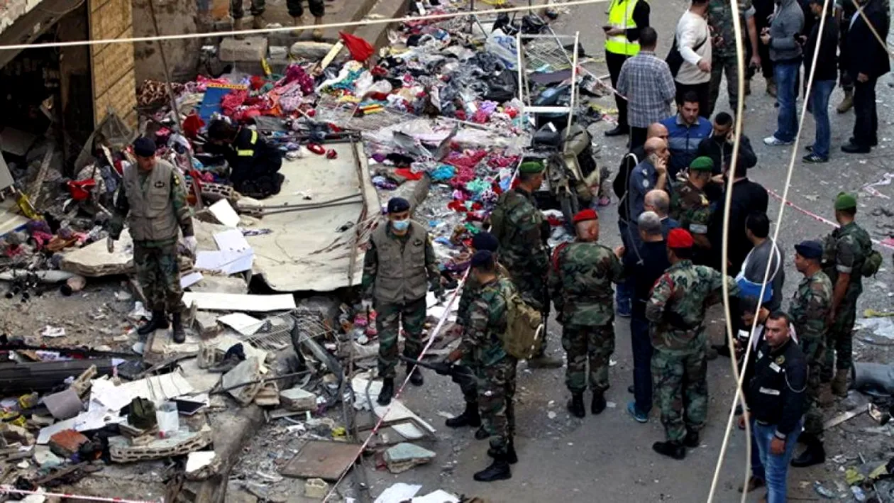 Restaurant vizat de teroriști! Cinci oameni au murit după explozie!