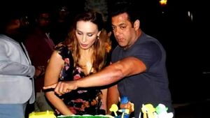 Ce a putut să spună mama lui Salman Khan despre Iulia Vântur? Acum e totul clar