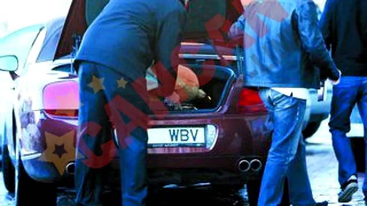 I-a cumparat un ursulet Monicai