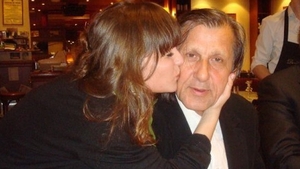 A tinut-o ascunsa ca pe o comoara, dar a ajuns sa straluceasca pe podiumurile din New York! Ea e fiica "secreta" a lui Nastase