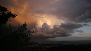 Anunțul îngrijorător al ANM cu privire la vremea din weekend. Ce spun meteorologii că ne așteptă