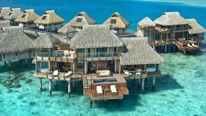 Afla care sunt cele mai exotice destinatii pentru Revelion! Poti petrece noaptea dintre ani in Bora Bora intr-o casa pe apa!