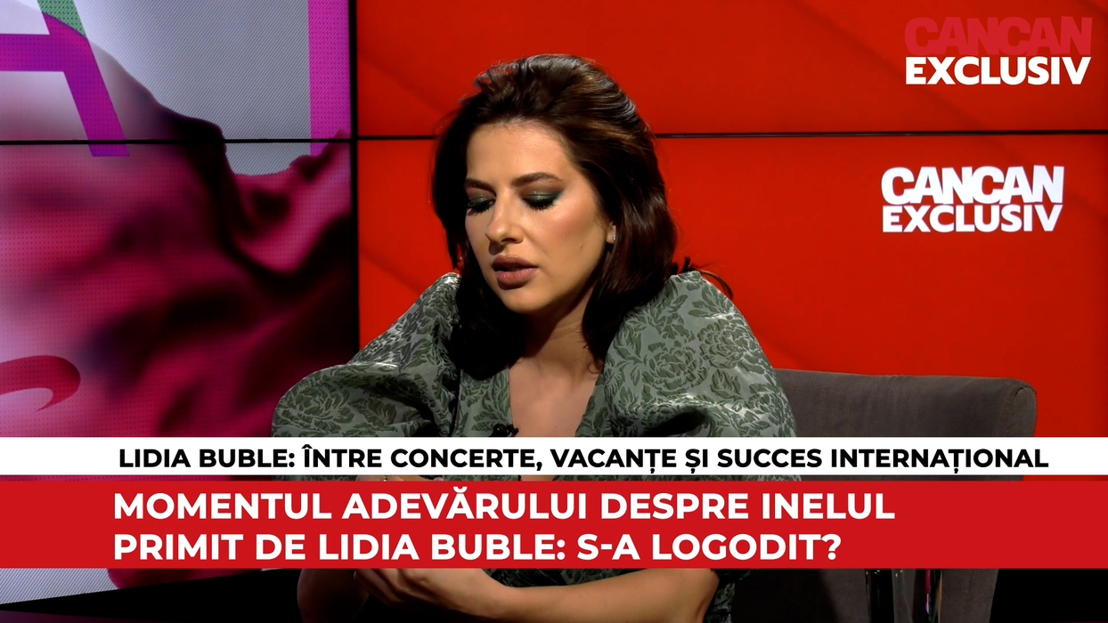 Lidia Buble este încântată de inelul cu diamant (Foto: CANCAN.RO)
