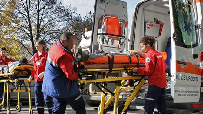Sase persoane au ajuns la spital dupa ce doua masini s-au ciocnit in Calarasi