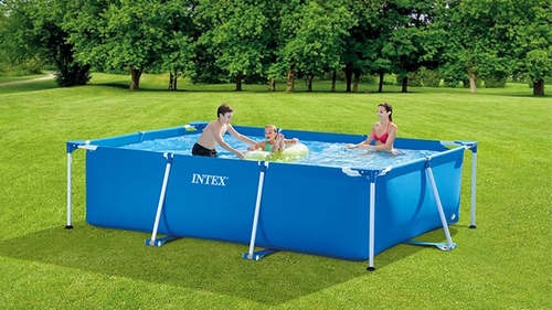 Piscina acasa: Cum sa aduci marea si plaja la tine in gradina?