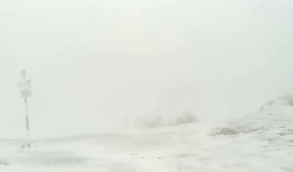 ANM, în alertă. Minus 2 grade și ninsori abundente pe 12 iulie 2019, în România
