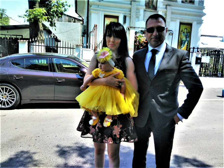 Anais, fiica lui Christian şi a Iuliei Sabbagh, este o  mică vedetă pe reţelele de socializare.