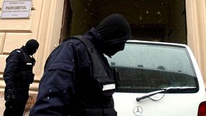 Droguri de 1 milion de euro, găsite la traficanți din București