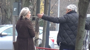 VIDEO EXCLUSIV. Celebrul antrenor a răbufnit! Mircea Lucescu, discuţii aprinse cu soţia în stradă!