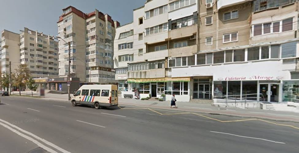O ieşeancă a încercat să intre, goală puşcă, într-un supermarket