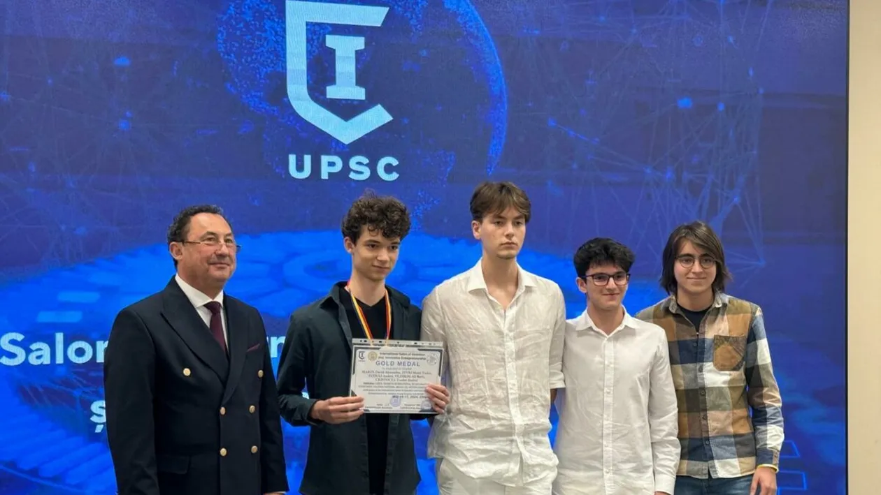 Elon Musk se înclină în fața elevilor din Constanța. Tinerii români au găsit  înaintea magnatului soluția pentru colonizarea Planetei Marte